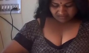desimasala.co - Chunky Titty Aunty Bathing and Showing Huge Wet Melons